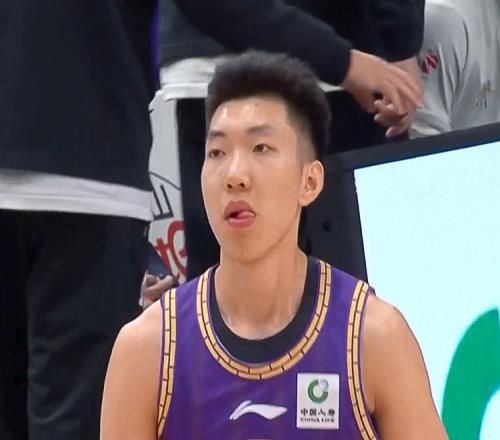 媒体人:北控今天就靠廖三宁突击内线了几个球打得都很硬