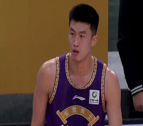 带了98K!孟子凯9中7&三分球5中5得到19分加时拼到6犯离场