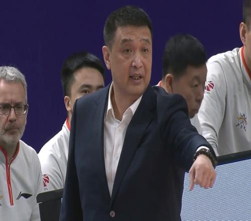 闵鹿蕾:我们提前预定了去深圳的机票大家的努力让机票没被浪费