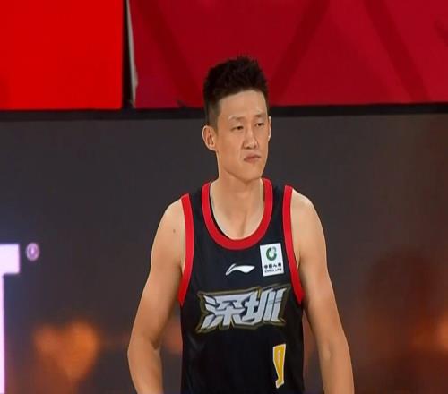 弹无虚发！周鹏半场6中6砍全队最高13分正负值+13