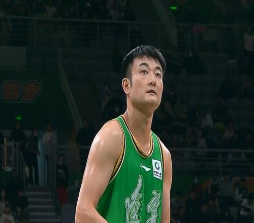 今天你准啊!丛明晨半场5投全中&三分2中2轰12分正负值+14