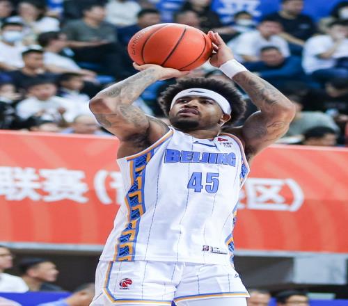 一战封神！北京178cm外援基恩22中13轰下37分7板10助&正负值+25