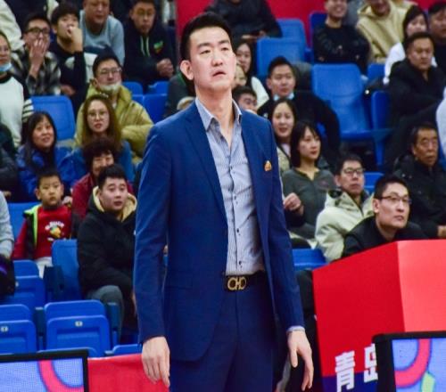 王博谈失利:问题主要出现在第一节和篮板球保护上