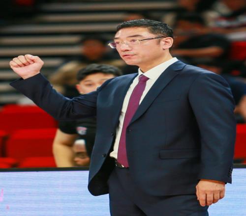 刘鹏：取胜的关键因素是信心王哲林的绝杀提升了士气