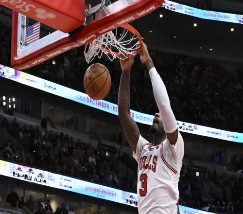 两人抢全队！德拉蒙德和武切维奇共摘下39篮板等于骑士全队