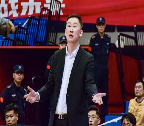 青春风暴！青岛男篮目前20胜11负排名积分榜第5上赛季同期第14