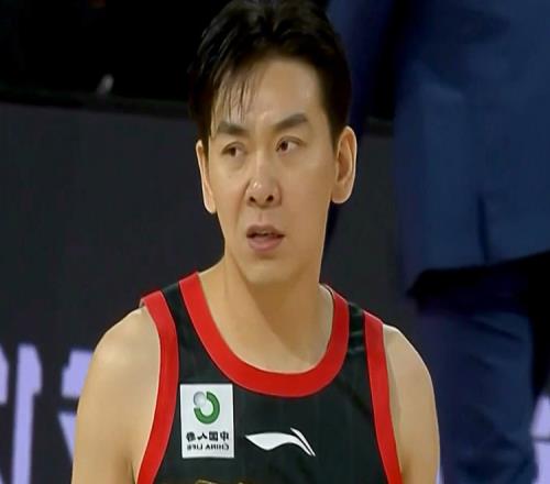 孔德昕：深圳引入冯欣是明智的操作会打球的控卫对他们尤为重要