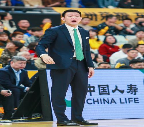 王博:需要李金效站出来时他把平时训练的内容&技术都发挥出来了