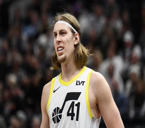 Woj：奥利尼克是完美补充！勇士还在努力对话！