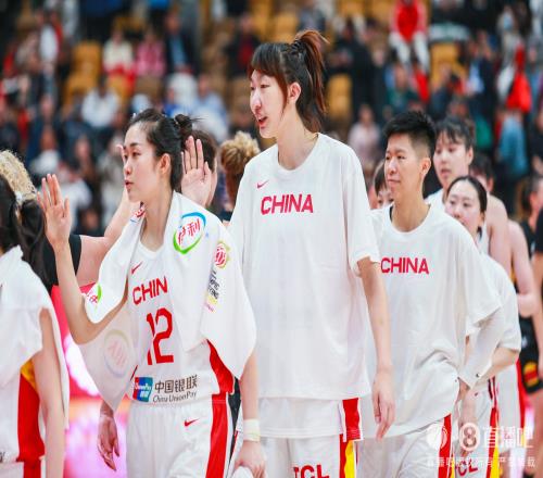 段冉：中国女篮和法国队的实力是伯仲之间没分差所体现的那么大