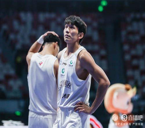 澎湃:“云南滑翔机”矣进宏从追逐梦想变成梦想本身