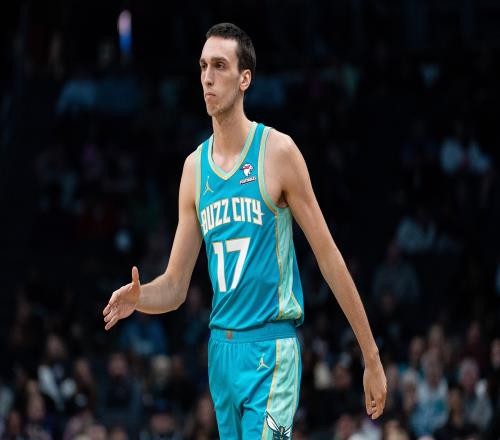 告别NBA外媒:波库舍夫斯基将加盟塞尔维亚球队贝尔格莱德游击