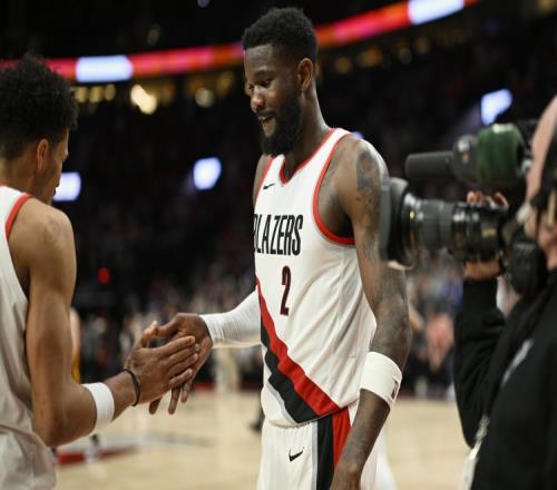 延续火热!艾顿17中11空砍25分15篮板