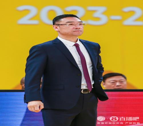 刘鹏:浙江是强队我们就心态放好争取下面的比赛一场一场拼