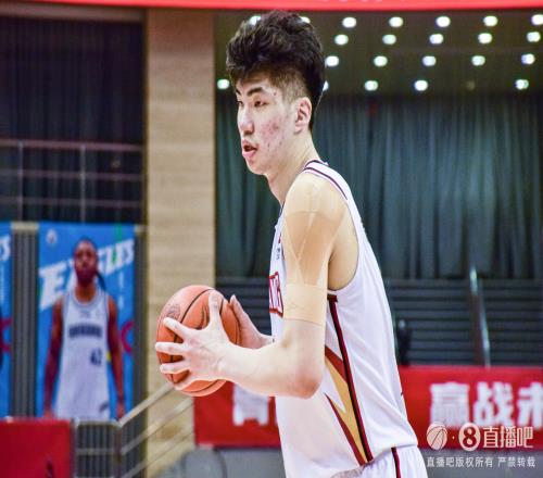 媒体人：刘泽一只是浙江的诱饵上海重点防他就会漏掉余嘉豪