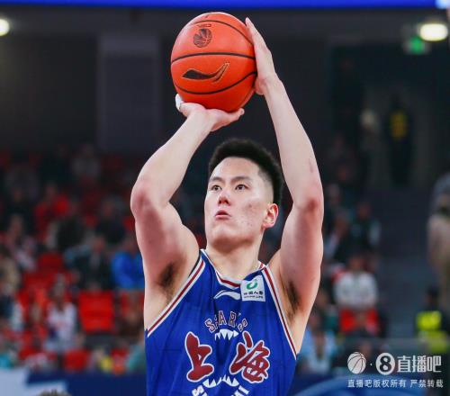 稳定发挥！李弘权7中4&罚球8中7得到16分8板5助1断