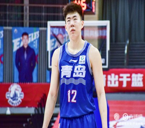 外线开火!段昂君16中9砍下全队最高26分三分8中7