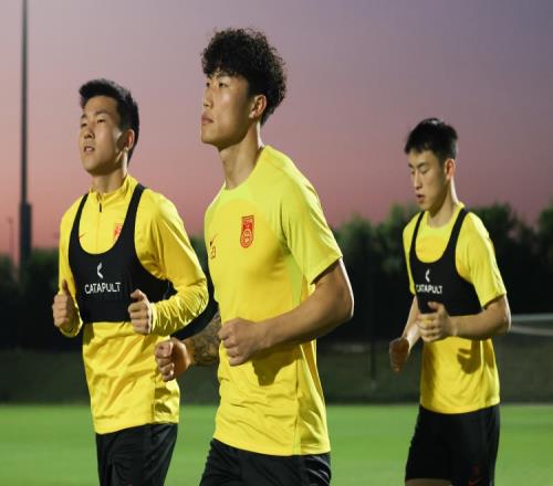 国奥首发3处调整:刘祝润、谢文能先发,艾菲尔丁替补,更换1后卫