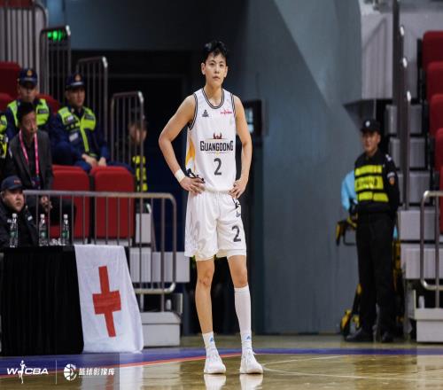篮球是圆的！媒体人谈广东女篮夺冠：确实是很难接受这个现实