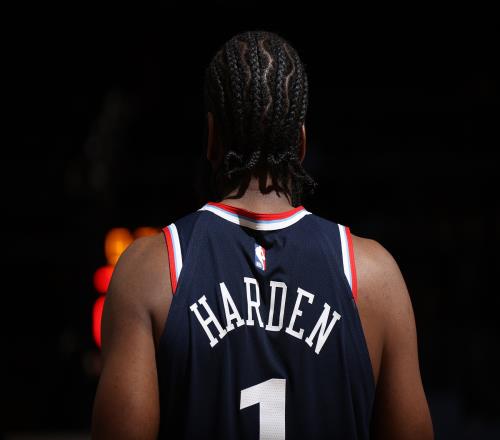 哈登上一次得分不超过5分是在24年4月12日对阵爵士时得4分