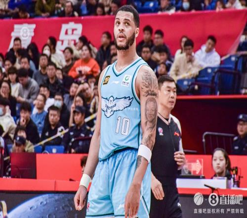 关键时刻能进！青岛罚球29中14韦瑟斯庞最后两罚全中锁胜局