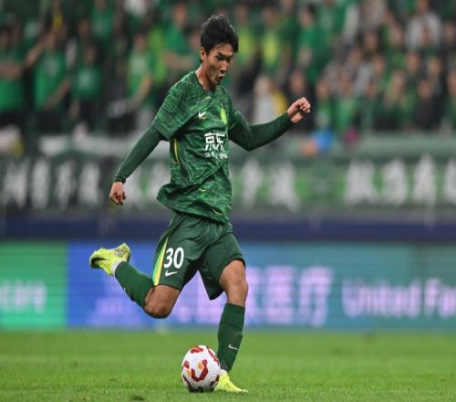 少年老成！国安小将范双杰表现稳健，客串后腰从容不迫赢得好评