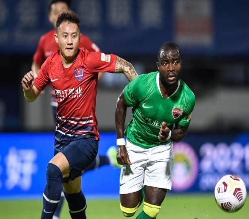 中超战报：重庆0-3不敌深圳，卡尔德克双响