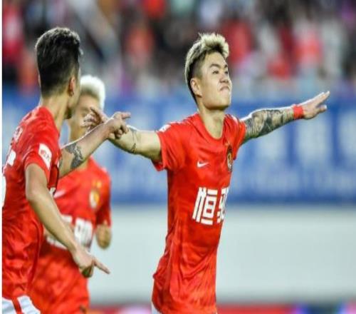 中超战报：广州队2:0击败河南嵩山龙门喜迎二连胜