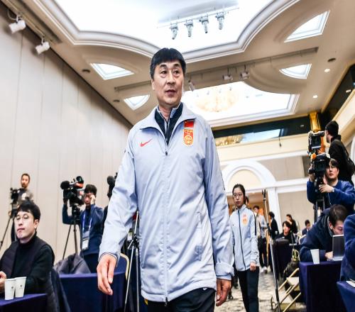贾秀全:现在国家队竞争已不再那么激烈,能踢的就那么些人了