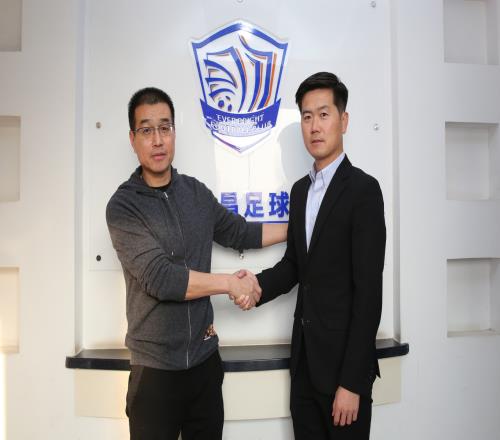 2024赛季将继续留任，肇俊哲：除了为沧州竭尽全力，我无以为报