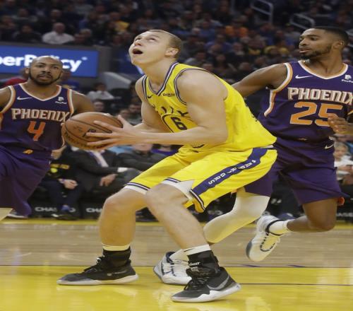 斯马拉季奇:欧洲联赛是世界上最聪明的联赛NBA是给球迷看的杂技