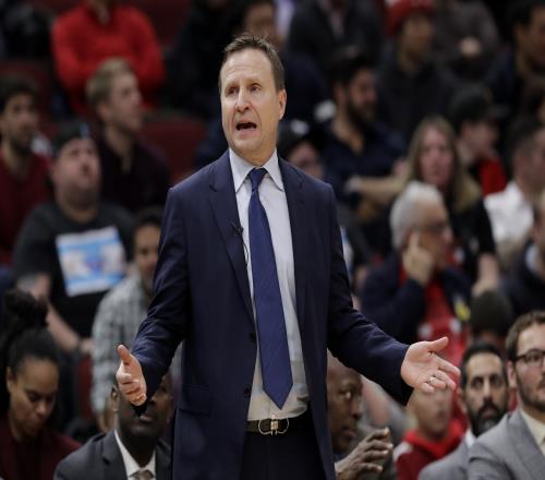 Woj:雄鹿将面试开拓者助教斯科特布鲁克斯