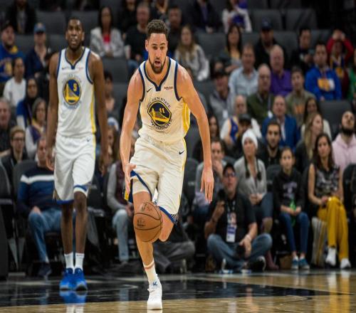 NBA赛事推荐:库里谈半场结束前超远三分,勇士击败国王