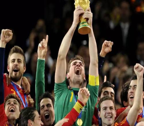2010年世界杯冠军哪个国家，2010年世界杯西班牙夺冠阵容