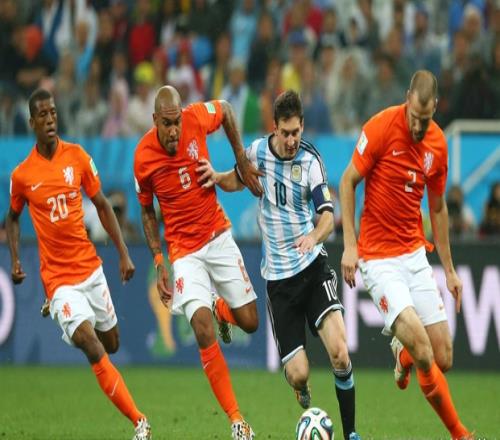 荷兰5-6阿根廷，世界杯战报：梅西进球！阿根廷晋级四强