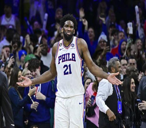 NBA赛事，恩比德大爆发！41分76人力克火箭