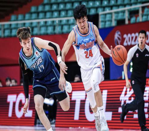 新疆男篮83-78宁波男篮，法尔22+13，阿不都17分