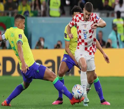 克罗地亚5-3巴西，世界杯战报：巴西爆冷止步于八强