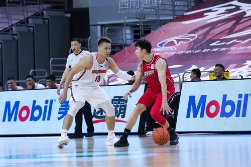 CBA前瞻：深圳vs辽宁，辽宁队为保榜首大位冲击四连胜